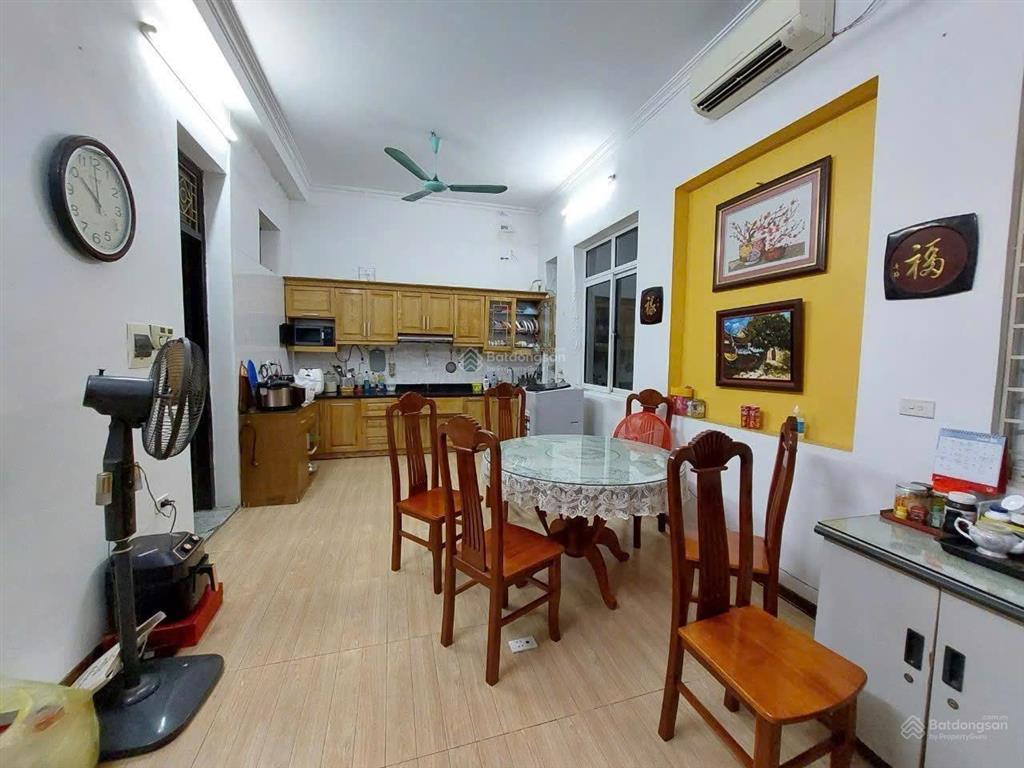 Cho thuê bt đẹp 35 triệu, 450m2 ở hoàng quốc việt, nghĩa tân, cầu giấy, hà nội