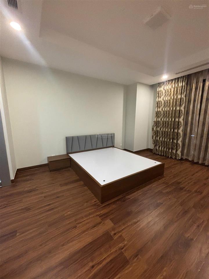 Chính chủ bán căn hộ royal city r1 151 m2 3 ngủ sang tên luôn chỉ 120 tr/m