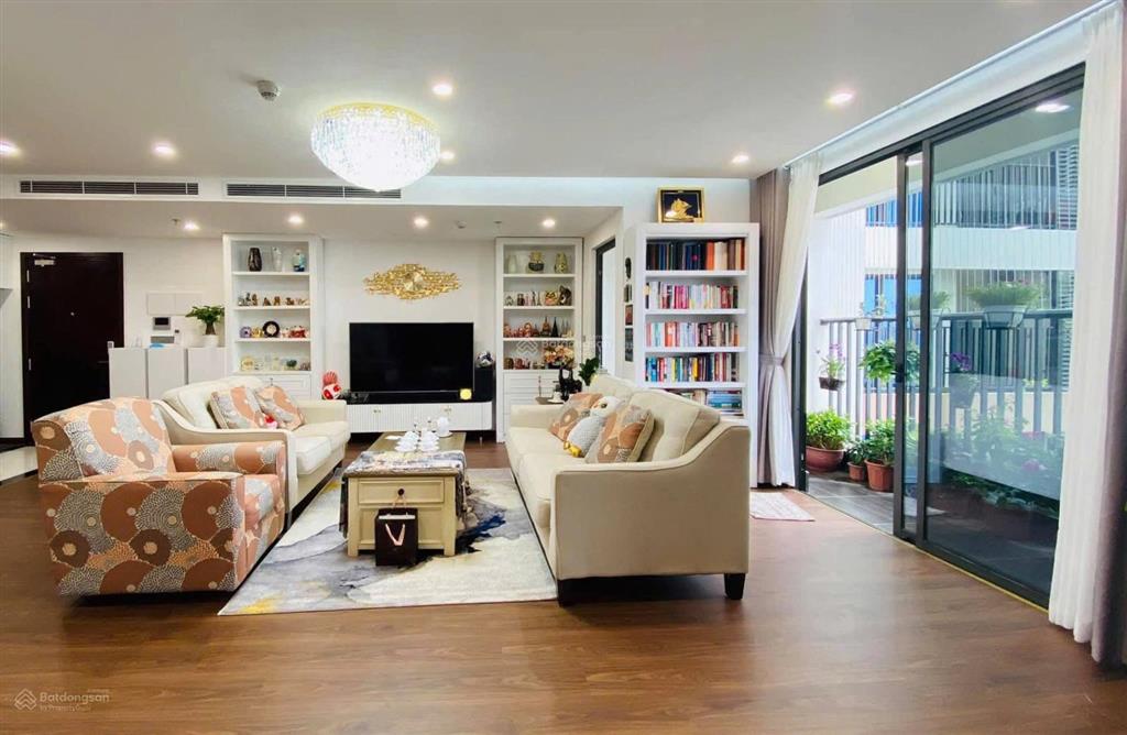 Cho thuê cc 2pn, 2wc, 83m2, nội thất đẹp tại 6th element, view đẹp
