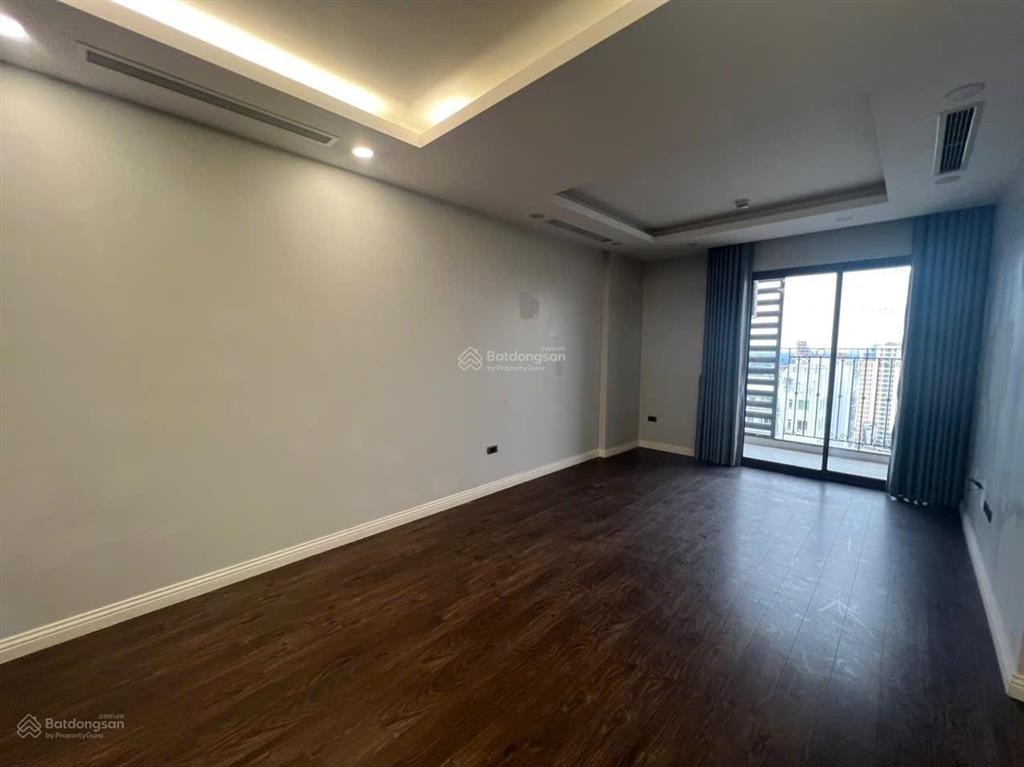 Cho thuê căn hộ 3pn view hồ tây, nhà mới tinh
