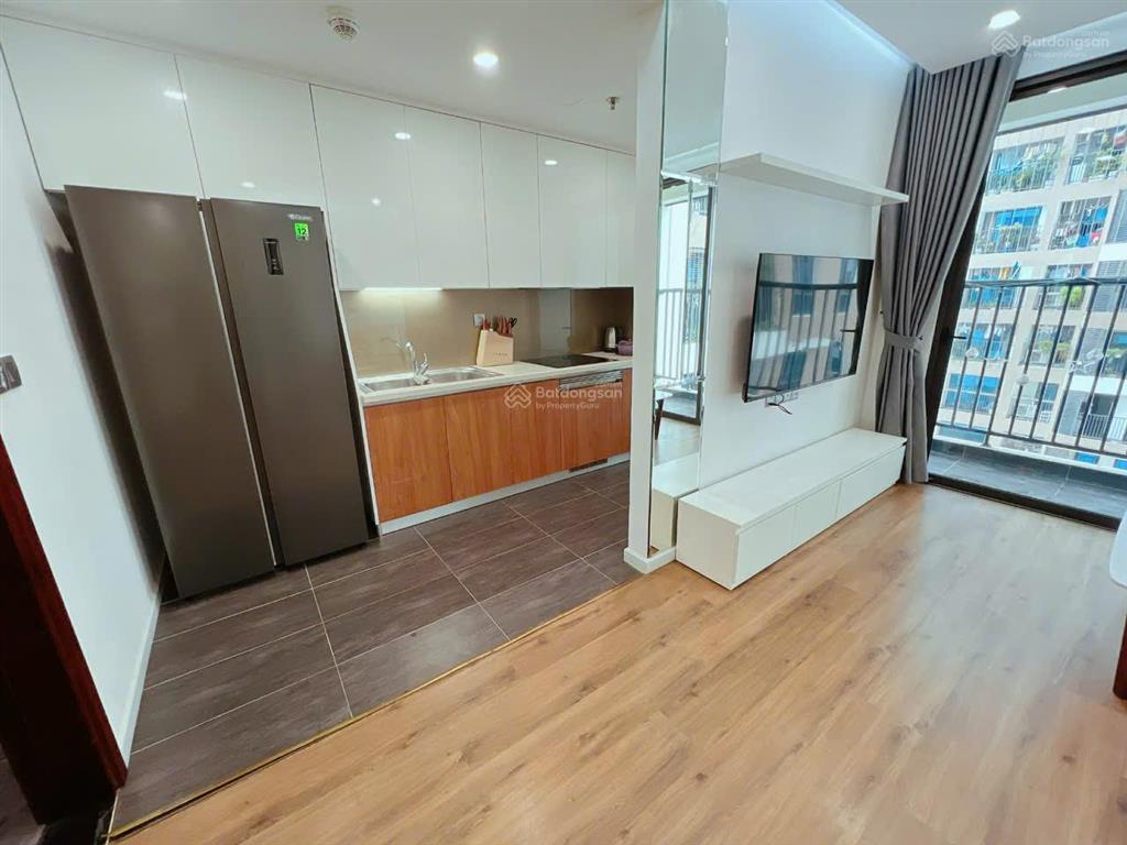 Cho thuê gấp cc 6th element, 13 triệu vnd, 64m2, 2pn, 1wc, full nội thất tại xuân la, tây hồ
