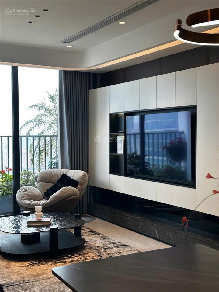 Cho thuê cc 4pn, 3wc, 142m2 tại chung cư han jardin