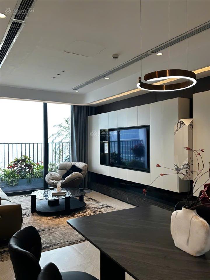 Cho thuê căn hộ 87m2, 15 triệu vnd tại n01t5 ngoại giao đoàn