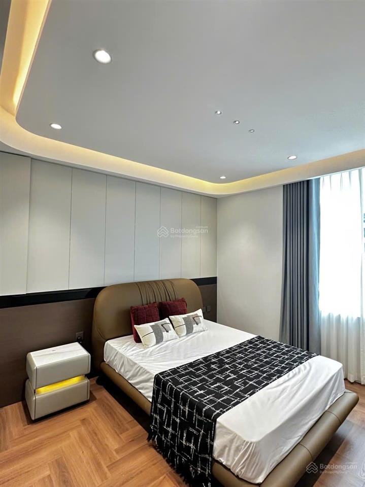 Cho thuê căn hộ 87m2, 15 triệu vnd tại n01t5 ngoại giao đoàn