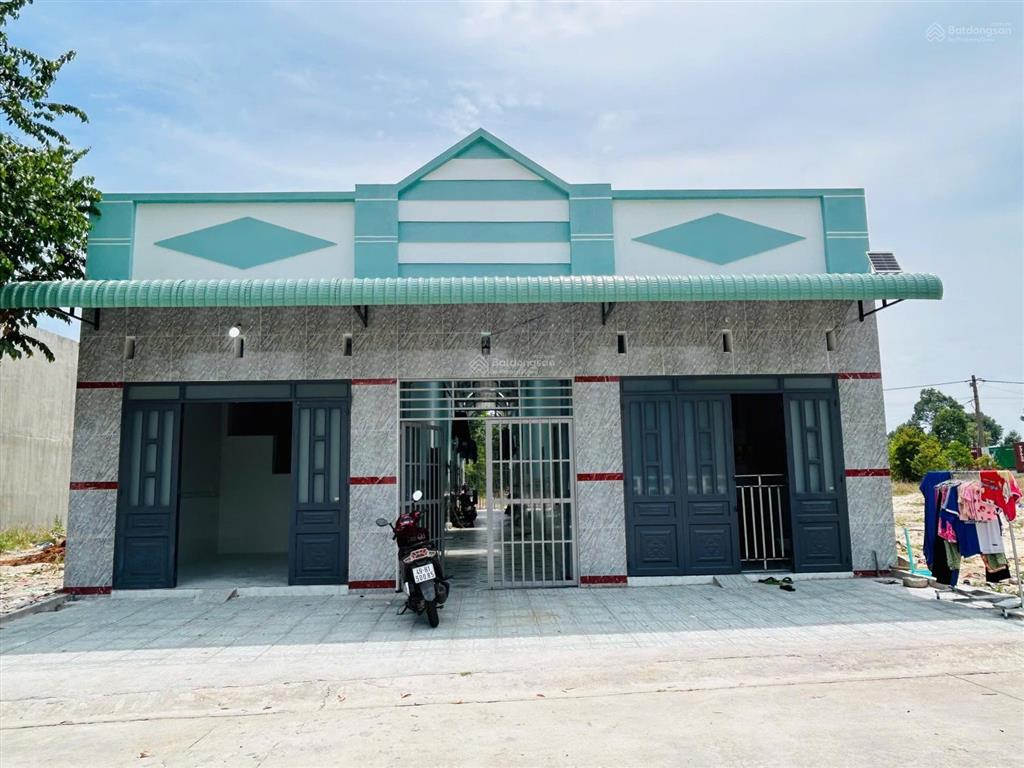 Bán cặp trọ 300m2 thu nhập 23tr/tháng tại khu công nghiệp becamex chơn thành