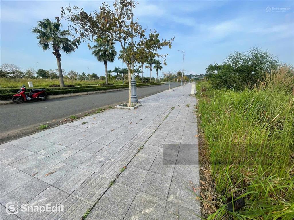 Cần bán đất nền quận 9  mặt tiền đường lớn  100m2  full thổ cư