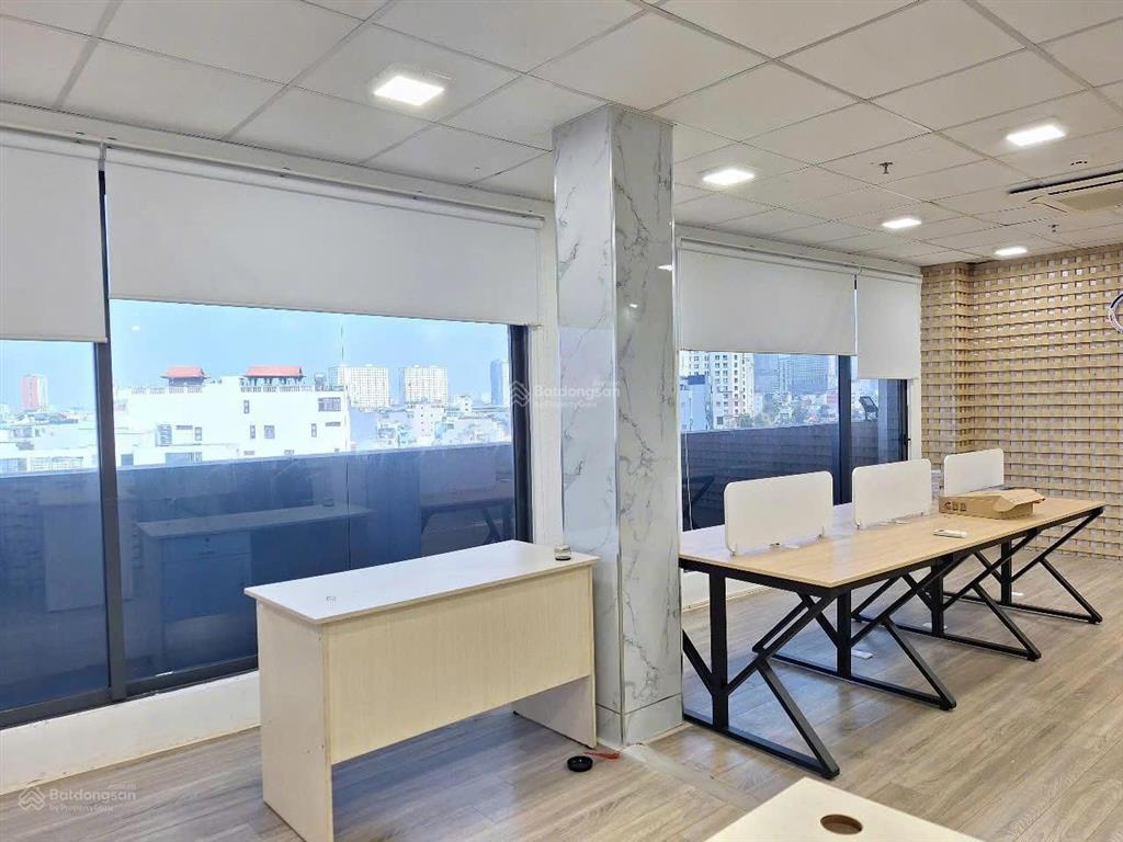 Chỉ còn 1 sàn duy nhất  50m² saigon pearl  giá 26tr (full pql)