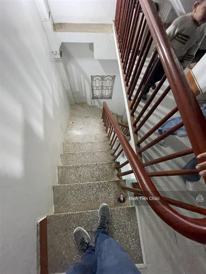 Chính chủ bán nhà riêng 3 tầng  42m2  mễ trì  từ liêm  ngõ rộng ô tô đậu cửa