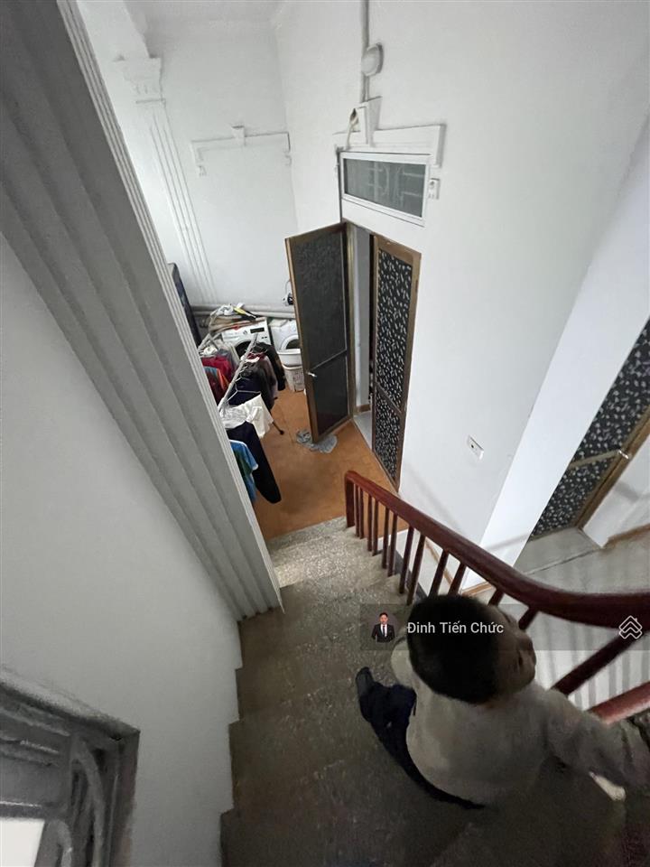 Chính chủ bán nhà riêng 3 tầng  42m2  mễ trì  từ liêm  ngõ rộng ô tô đậu cửa