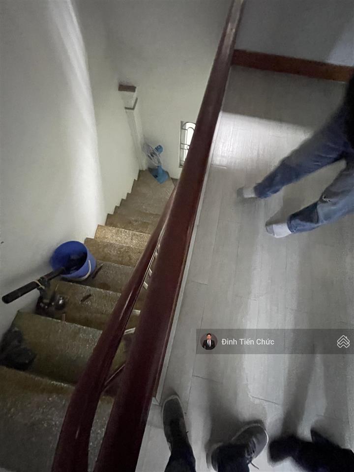 Chính chủ bán nhà riêng 3 tầng  42m2  mễ trì  từ liêm  ngõ rộng ô tô đậu cửa