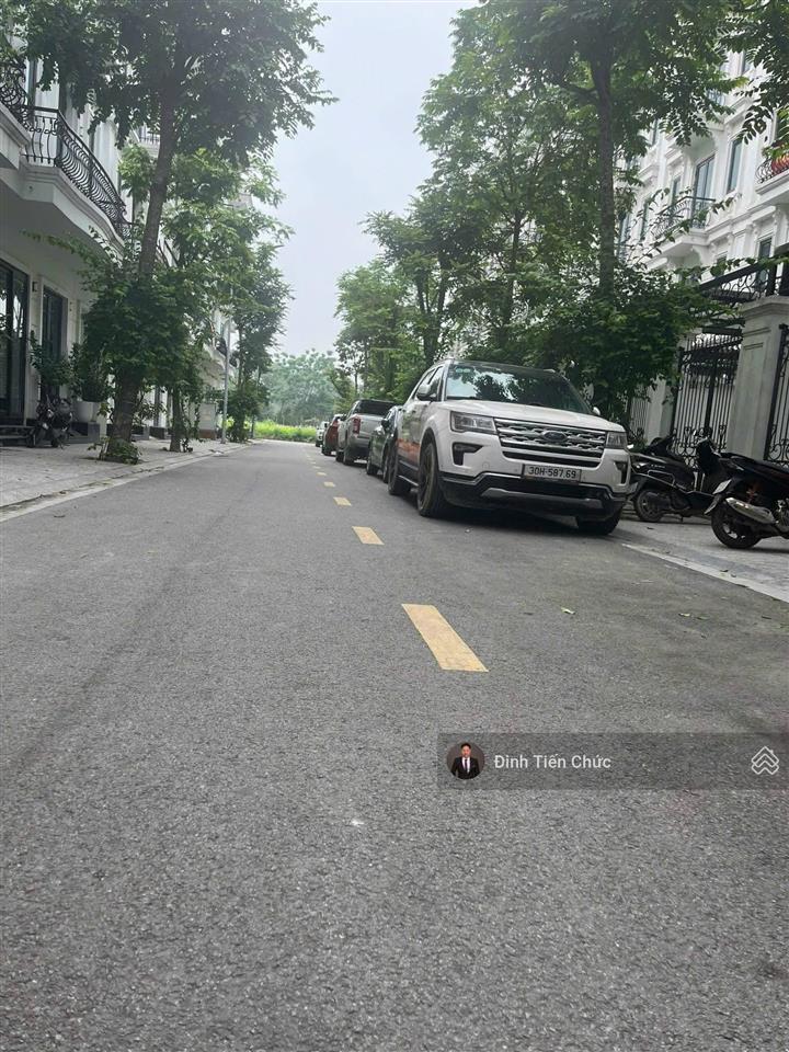 Chính chủ gửi bán shophouse luxury kiến hưng 130m 7 tầng thang máy, trục chính cenco5 giá tốt