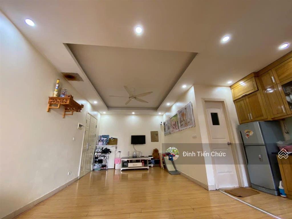 Chính chủ bán gấp chung cư 2 phòng ngủ, tầng trung ct2 tại kđt xa la, 4.050 tỷ, 64m2, hà đông