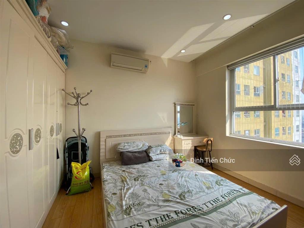 Chính chủ bán gấp chung cư 2 phòng ngủ, tầng trung ct2 tại kđt xa la, 4.050 tỷ, 64m2, hà đông