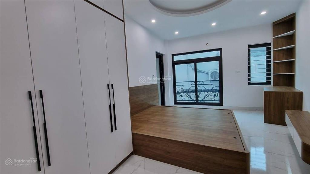 Chính chủ cần bán gấp nhà 4.5t khu đấu giá mậu lương kiến hưng 60m2 phân lô, ô tô tránh, giá đầu tư