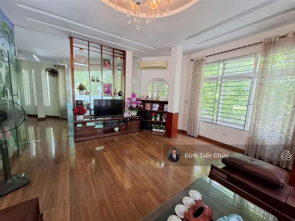 Bán gấp nhà dịch vụ xa la hà đông lô góc 52m/70m 4.5 tầng kinh doanh, vỉa hè giá tốt