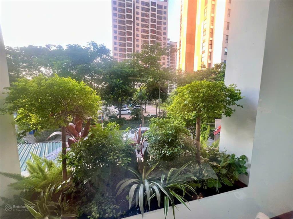Bán lk 5 tầng khu đô thị việt hưng long biên view vườn hoa dt đất 120 m2 mặt tiền 6m full nội thất