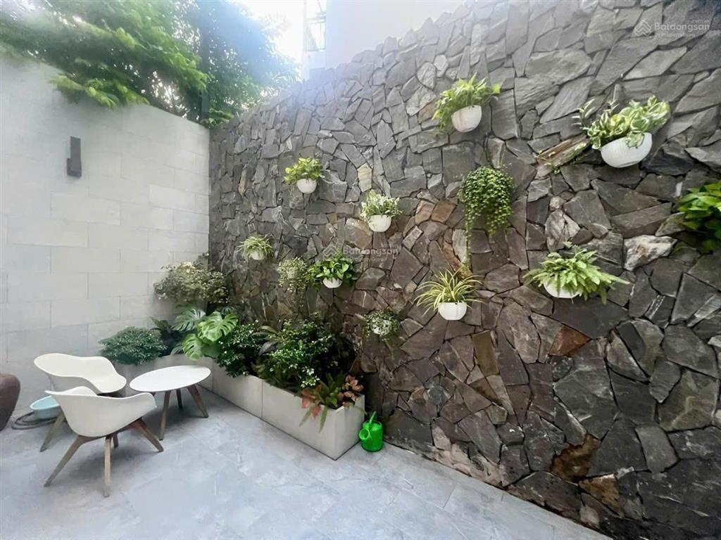 Bán lk 5 tầng khu đô thị việt hưng long biên view vườn hoa dt đất 120 m2 mặt tiền 6m full nội thất