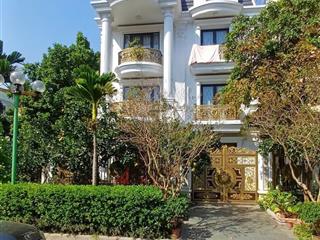 Bán biệt thự đơn lập góc khu đô thị việt hưng dt 250 m2 hoàn thiện đẹp full nội thất (như ảnh)