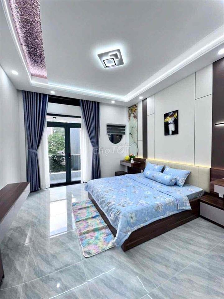 nhà 2 lầu 1 trệt Bình Chuẩn,Thuận An,đầy đủ nội thất,đường 7m đậu ô to