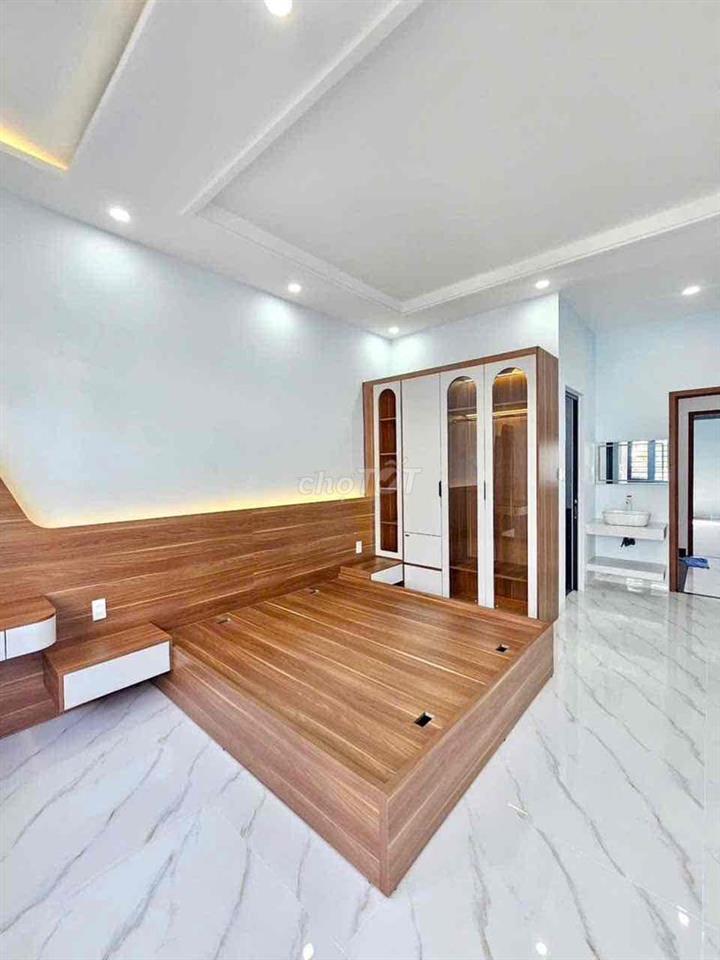 nhà 2 lầu 1 trệt Bình Chuẩn,Thuận An,nội thất cơ bản