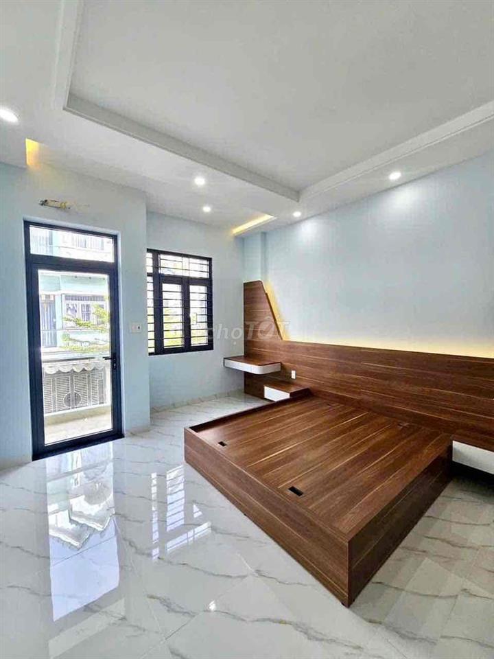 nhà 2 lầu 1 trệt Bình Chuẩn,Thuận An,nội thất cơ bản