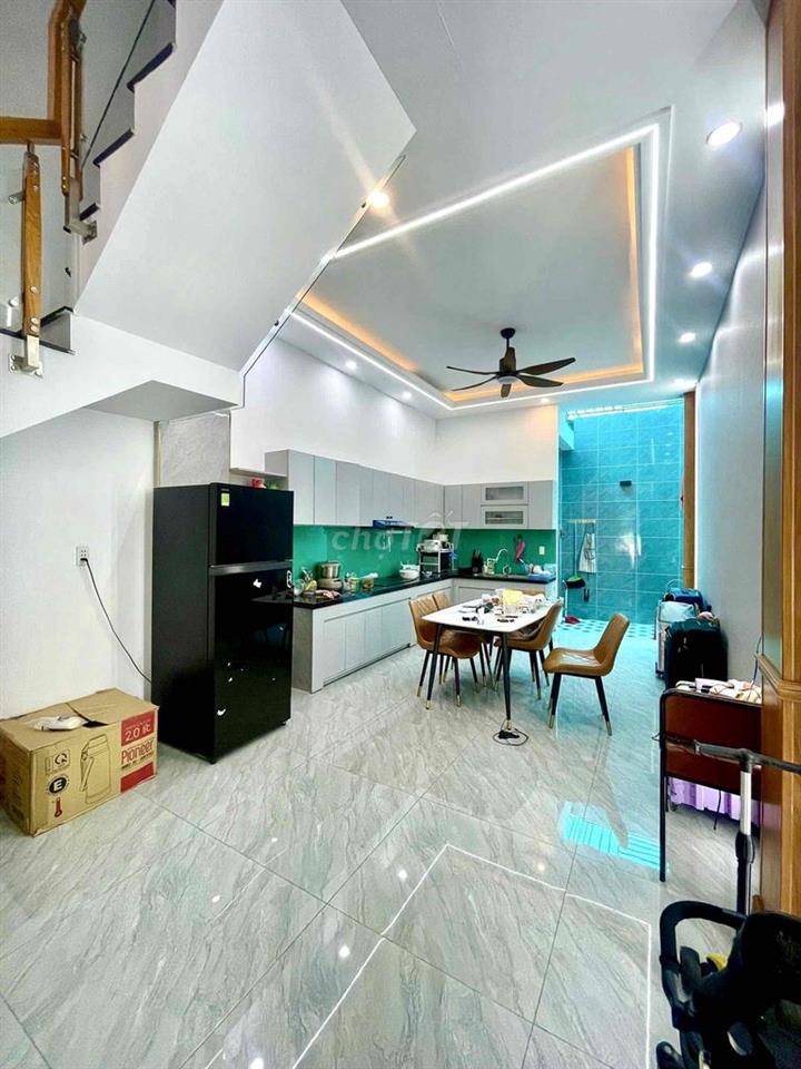 nhà 1 trệt 2 lầu THUẬN GIAO, kế đường 22/12 gần VSIP1,có nội thất