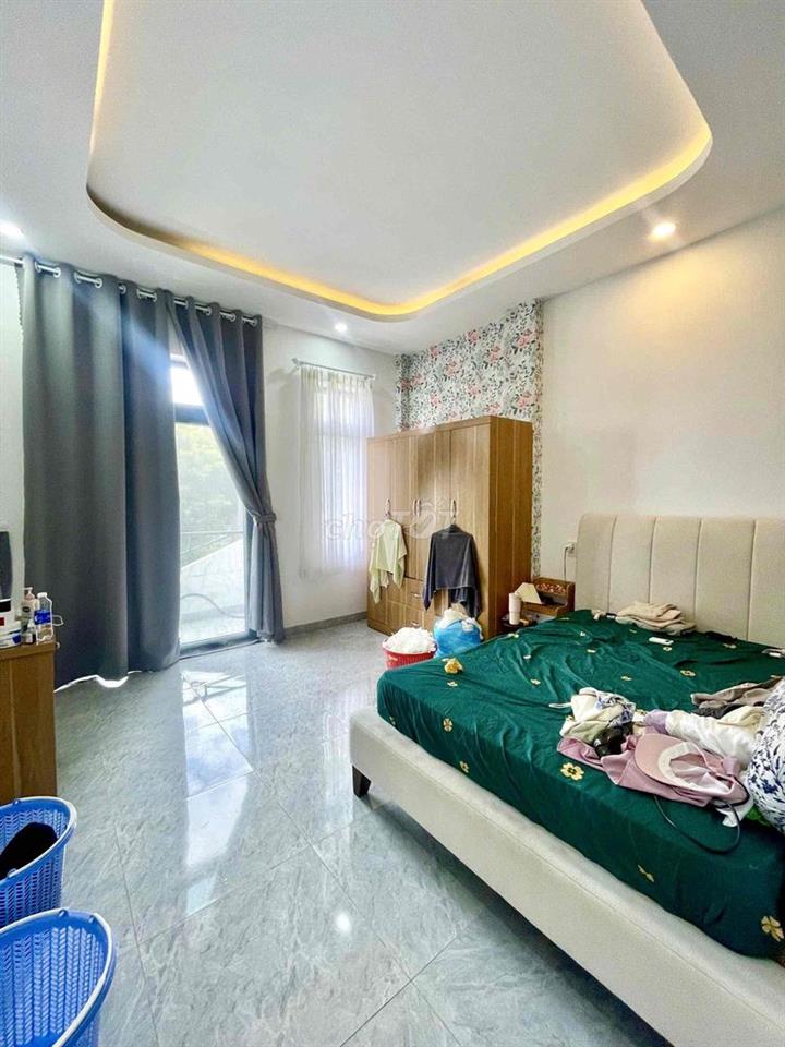 nhà 1 trệt 2 lầu THUẬN GIAO, kế đường 22/12 gần VSIP1,có nội thất