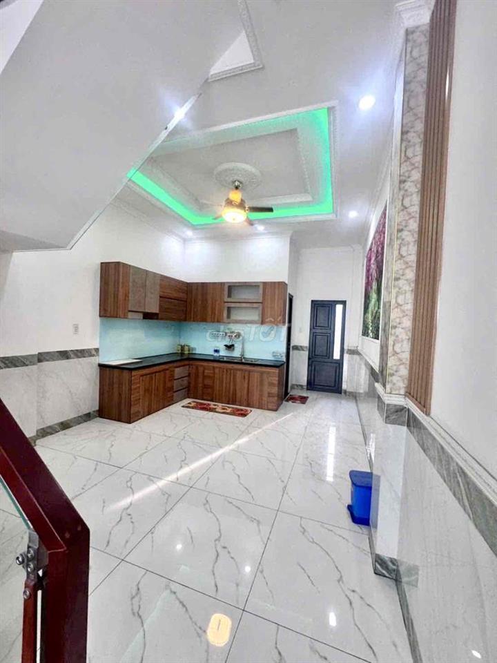 nhà 2 lầu 1 trệt Bình Chuẩn,Thuận An, Gần ngã tư miễu Ông cù,4p ngủ