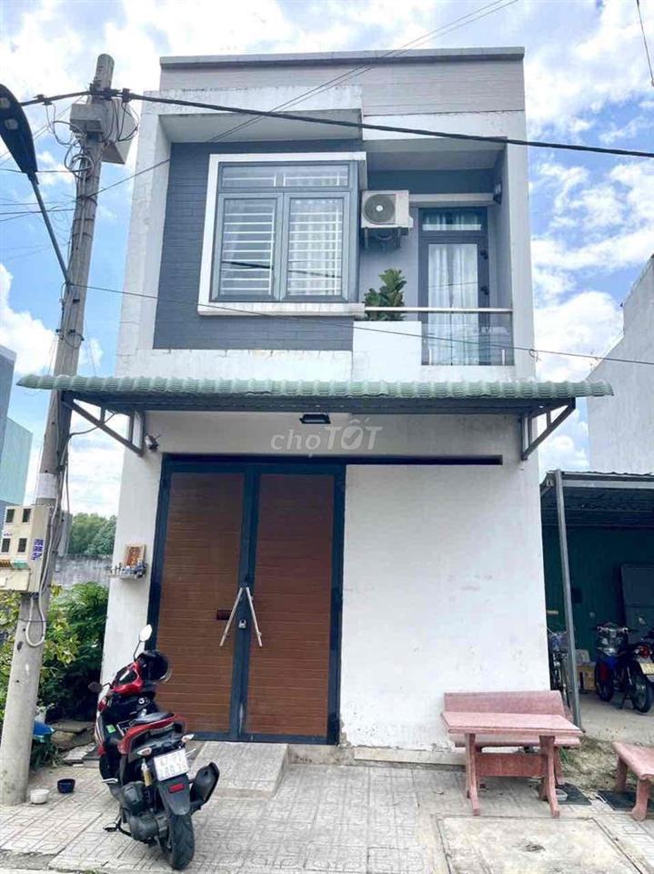 nhà 1 trệt 1 lầu đầy đủ nội thất An Phú,Thuận An.đường 7m
