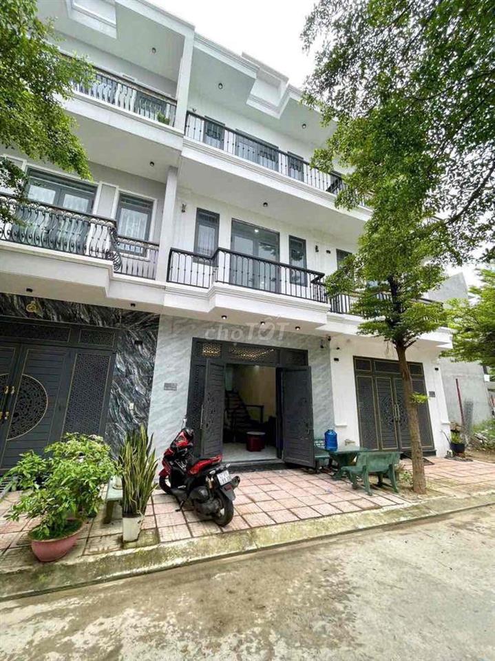 nhà An Phú Thuận An,4p ngủ,đầy đủ nội thất,đường 7m đậu ô tô ok