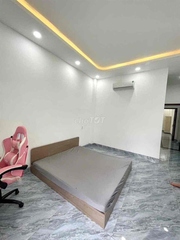 nhà 1 trệt 2 lầu,gần VSIP1,kế đường 22/12,đủ nội thất,đường 7m
