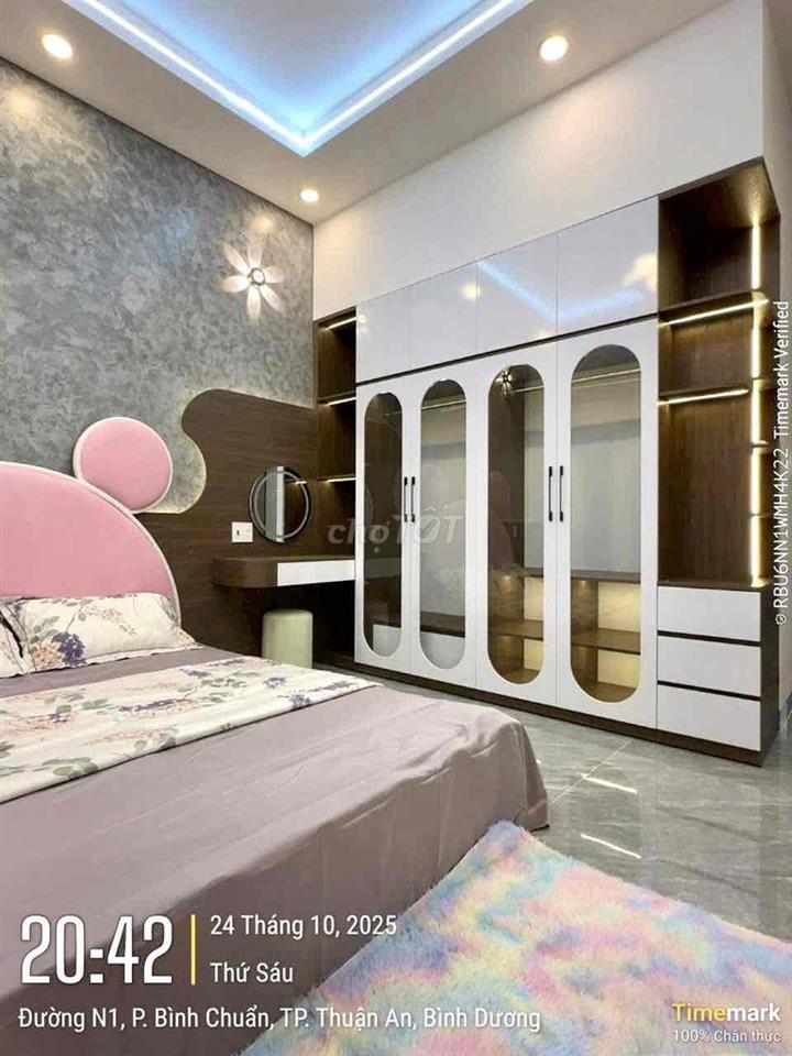 nhà 2 lầu 1 trệt Bình Chuẩn,Thuận An,đầy đủ nội thất,đường 7m đậu ô to