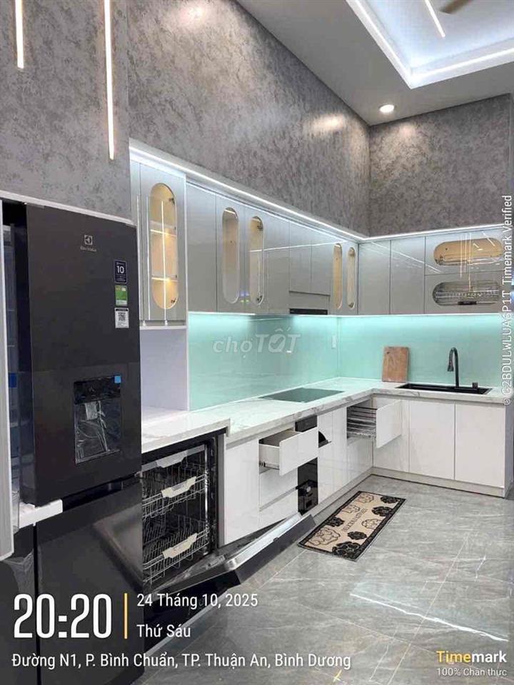 nhà 2 lầu 1 trệt Bình Chuẩn,Thuận An,đầy đủ nội thất,đường 7m đậu ô to