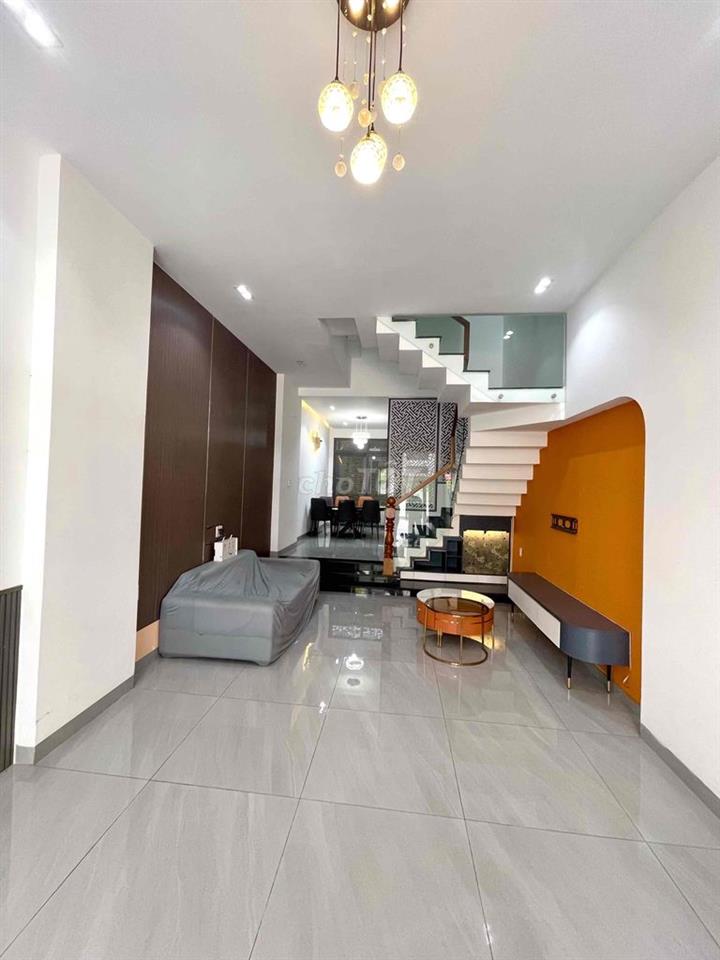 nhà 2 lầu 1 trệt Bình Chuẩn,Thuận An,có nội thất,đường 7m đậu ô tô ok