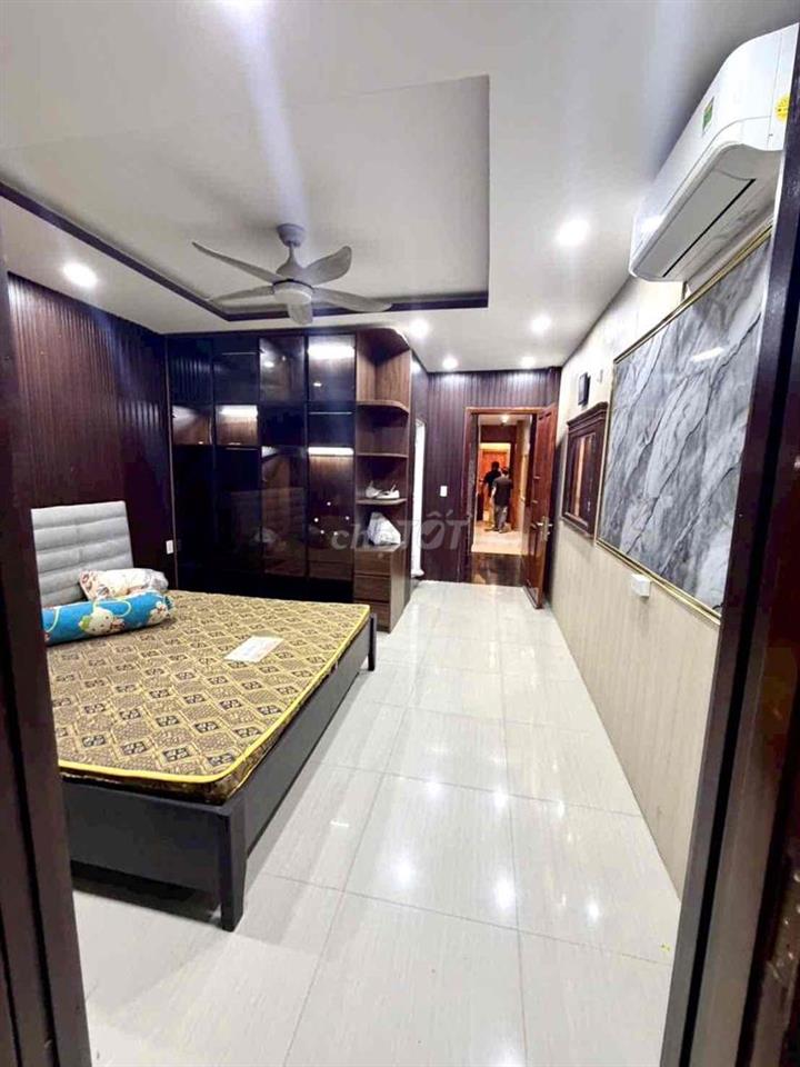 nhà 2 lầu 1 trệt Bình Chuẩn,Thuận An,có nội thất,đường 6m