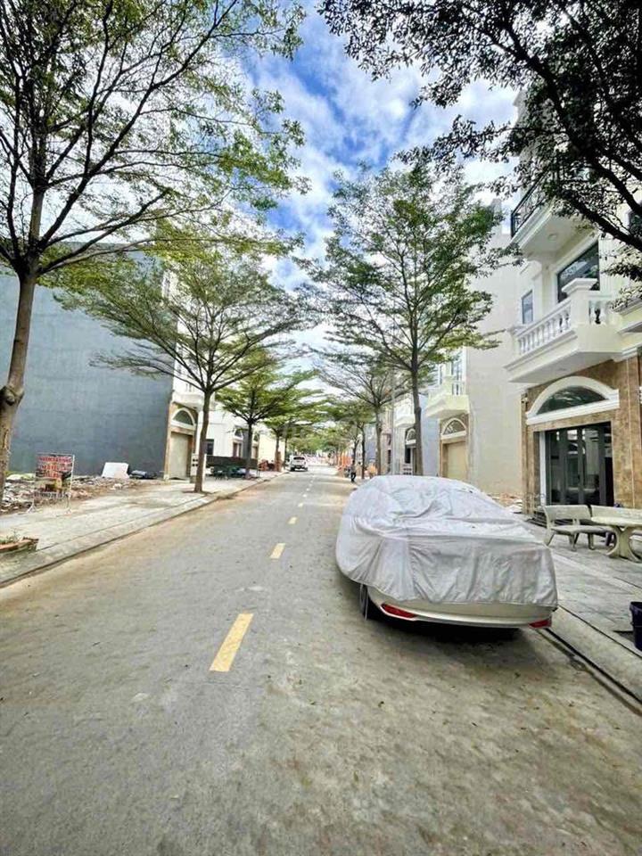 nhà 1 trệt 2 khu icon, gần chợ Thông Dụng, TÂN ĐÔNG HIỆP,đường 7m