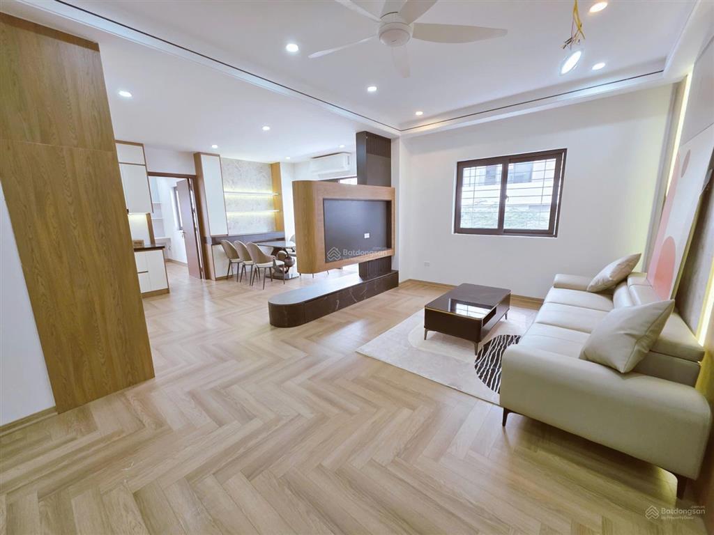 Chính chủ cần tiền bán gấp căn góc 4 phòng ngủ 142m tòa ct3  1 kđt mễ trì hạ, full nội thất xịn