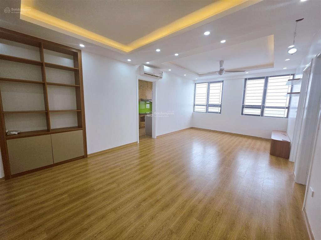 Chính chủ gửi bán gấp căn góc 103m2, 3pn, 2wc tòa hhb kđt tân tây đô, giá nào cũng bán