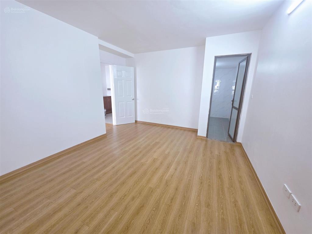Chính chủ gửi bán gấp căn góc 103m2, 3pn, 2wc tòa hhb kđt tân tây đô, giá nào cũng bán