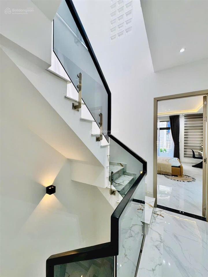 Lên sóng căn nhà xây mới tại phan văn trị p7 gò vấp. diện tích đất 4.25m x 13m. hướng đông bắc