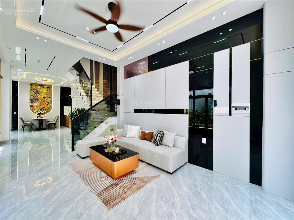 Lên sóng căn nhà xây mới tại phan văn trị p7 gò vấp. diện tích đất 4.25m x 13m. hướng đông bắc