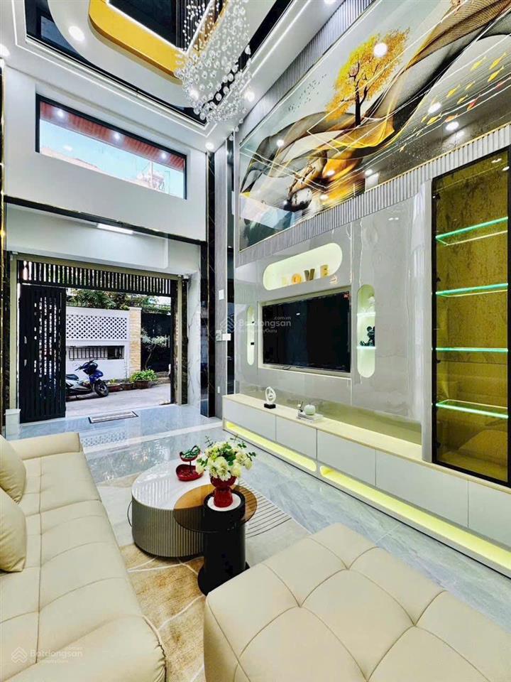 Nhà đẹp xây mới  ngay mt quang trung  gần chợ hạnh thông tây gò vấp. diện tích 72m2 (nở hậu)