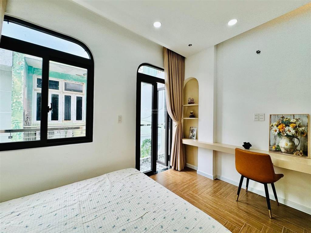 Giảm 300tr  nhà gần emart phan huy ích gò vấp. diện tích 4m x 10m. hướng đông bắc. hai mặt hẻm