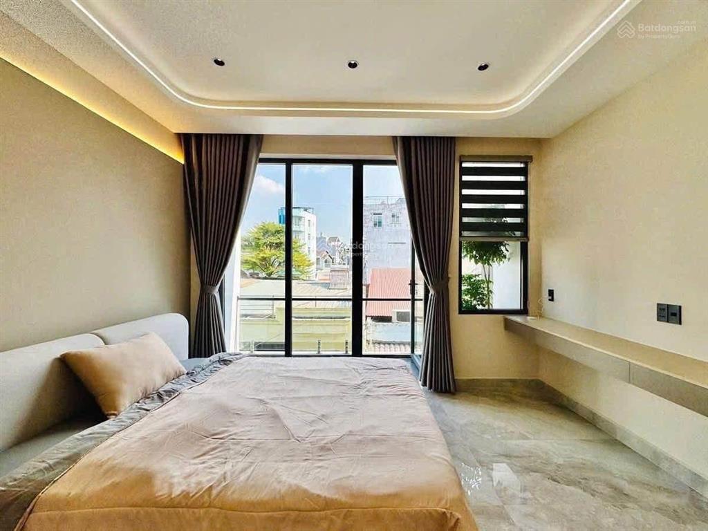 Hạ giá cho căn nhà hxh sau căn mt phường trung tâm gò vấp