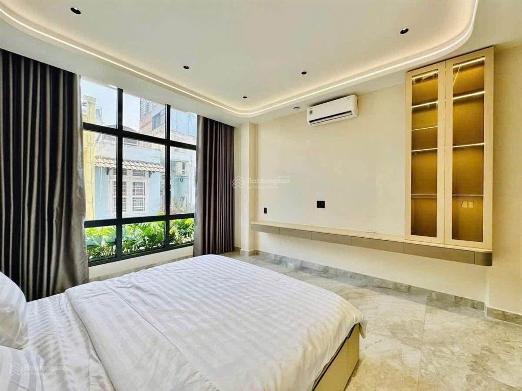 Hạ giá cho căn nhà hxh sau căn mt phường trung tâm gò vấp