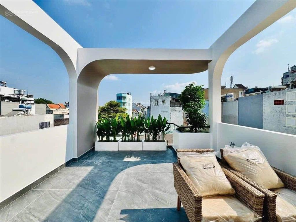 Hạ giá cho căn nhà hxh sau căn mt phường trung tâm gò vấp