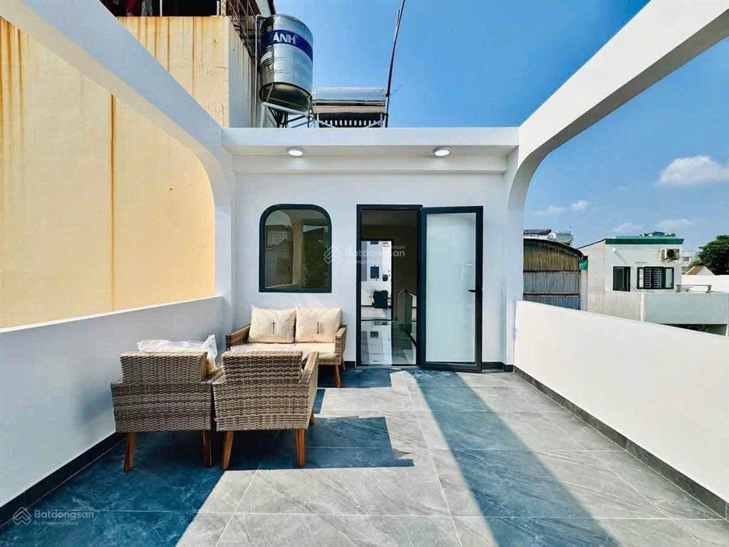 Hạ giá cho căn nhà hxh sau căn mt phường trung tâm gò vấp