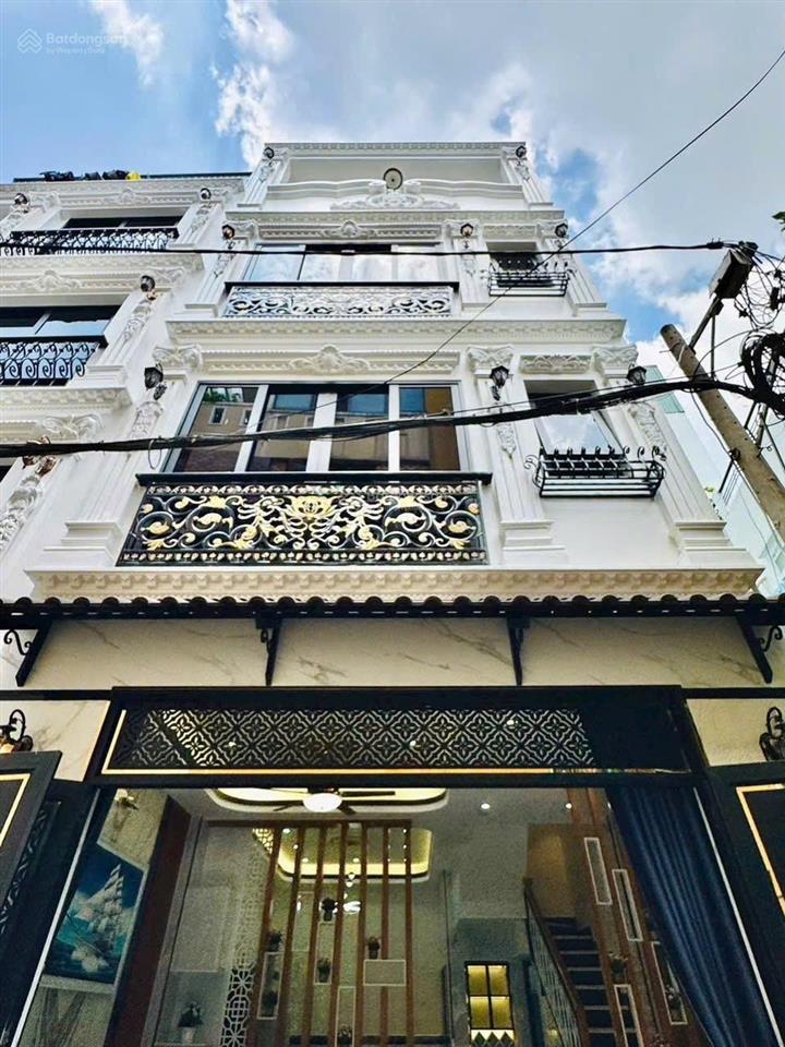 Bán nhà đẹp xe hơi đậu cửa các đh công nghiệp vài trăm mét