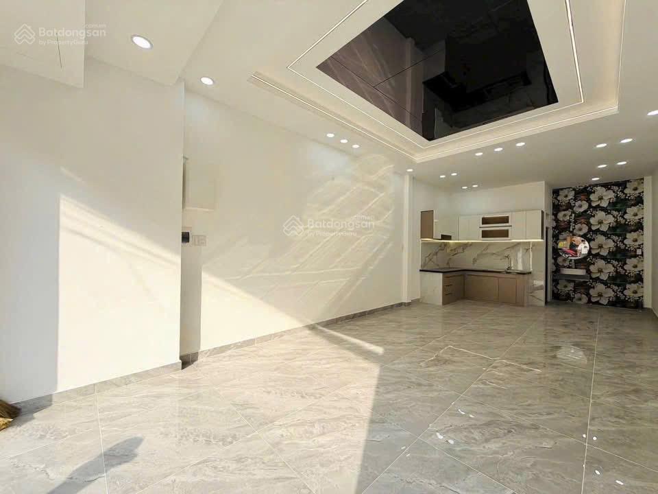 Cho thuê mặt bằng mặt tiền đường số 8 kd thuận tiện