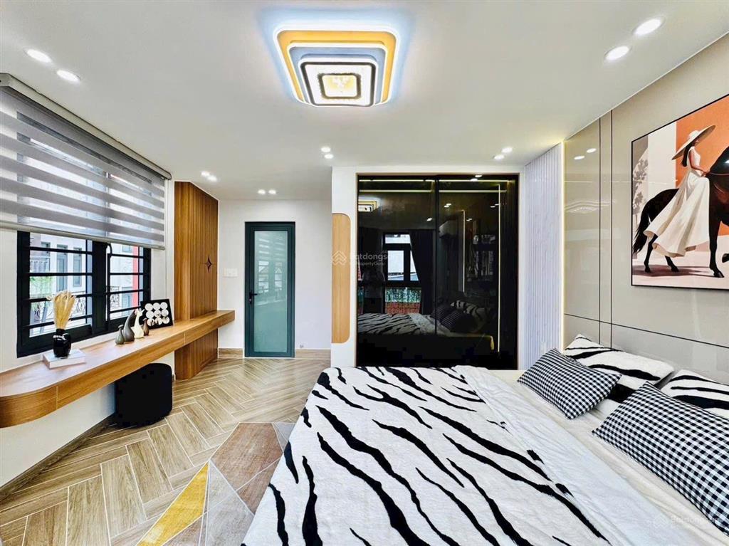 Bán căn góc 2mt giá tốt xe hơi đậu cửa khu dân cư văn minh